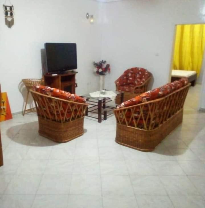 Residence Sh Yaoundé Eksteriør billede